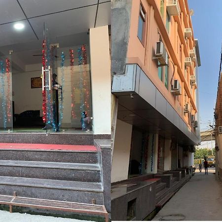 Hotel Noida Continental At Noida City Center Luaran gambar