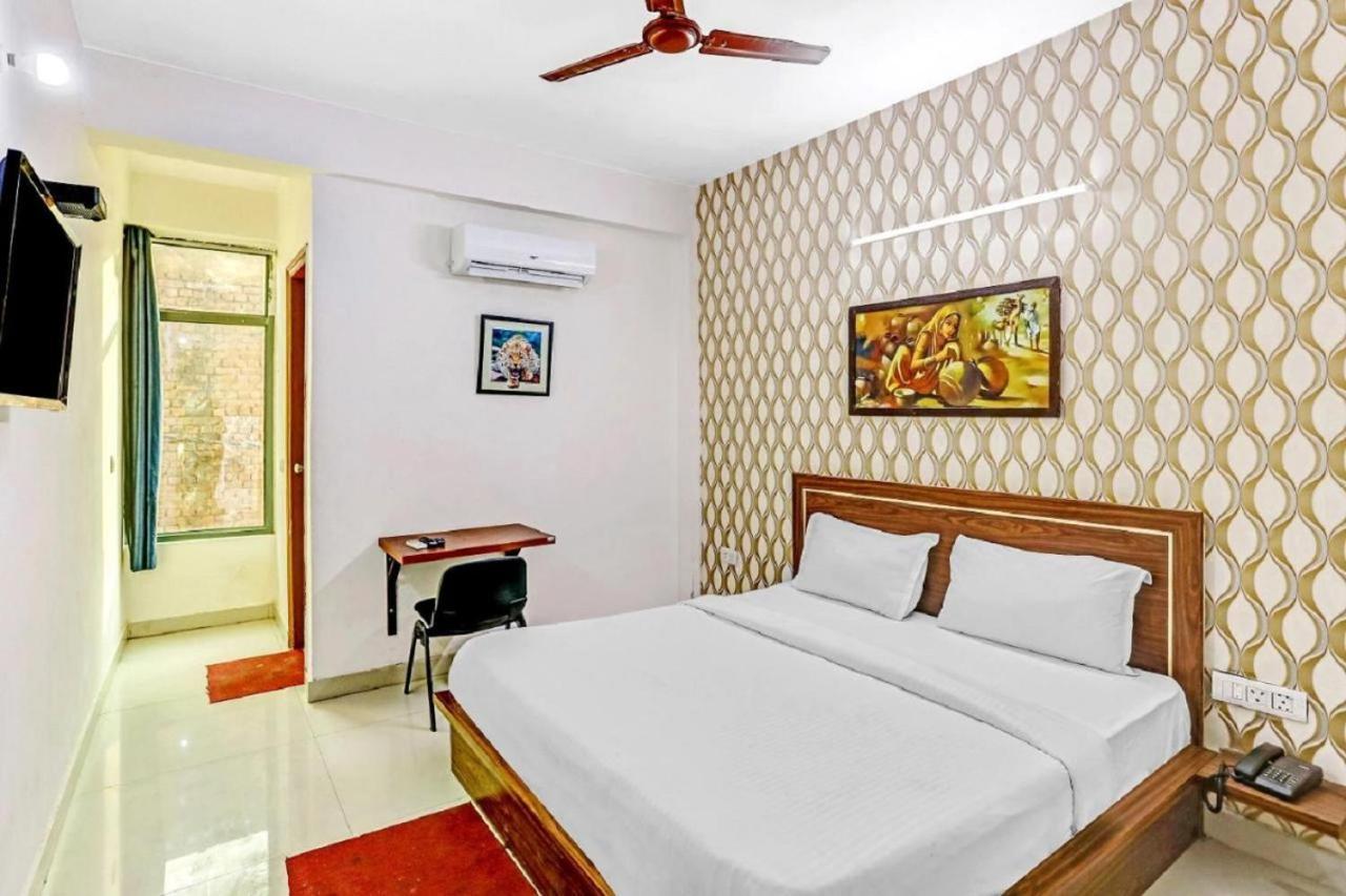 Hotel Noida Continental At Noida City Center Luaran gambar