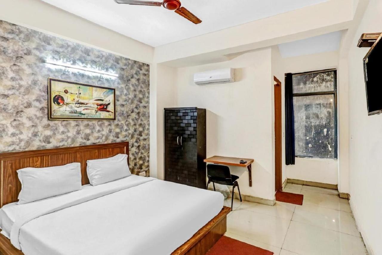 Hotel Noida Continental At Noida City Center Luaran gambar